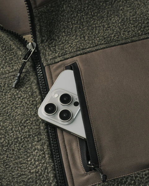 Sherpa Tech Vest showcase | variant:Flat Dark Earth