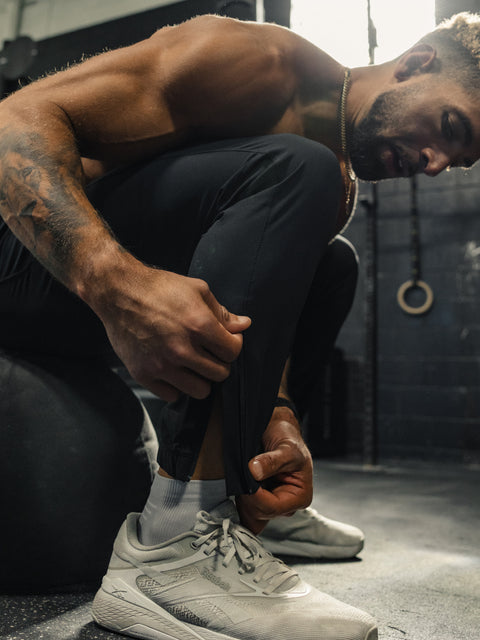 Rep Pant showcase | variant:black