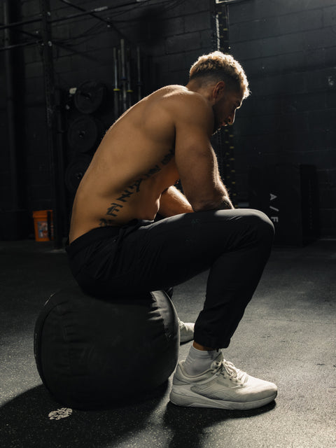 Rep Pant showcase | variant:black