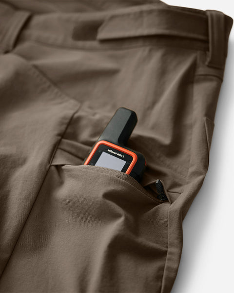 Utility Pant showcase | variant:flat-dark-earth